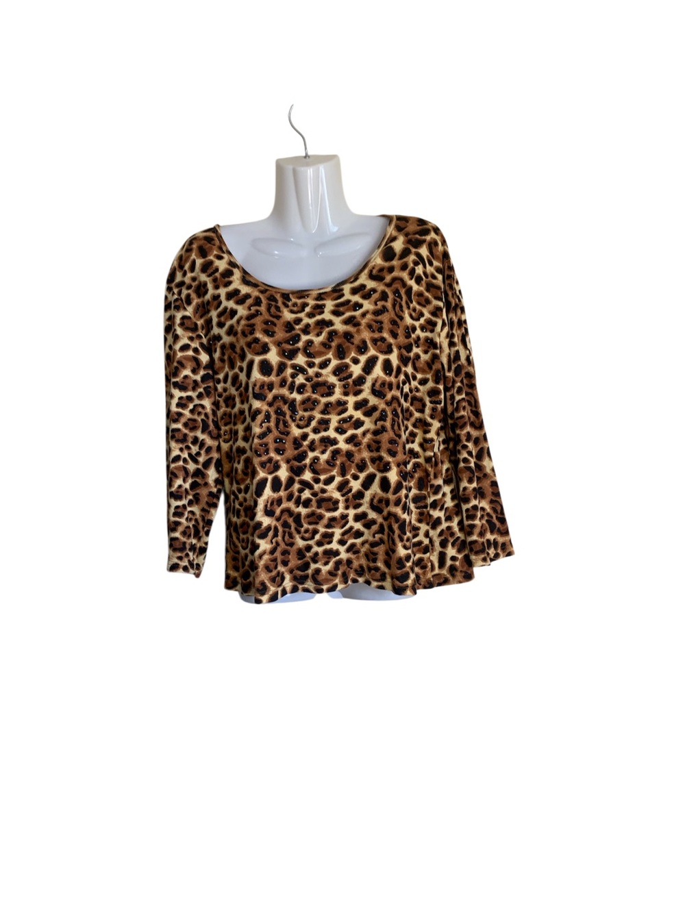 Nostalgia Leopard-Print Scoop Neck long sleeve in Brown and Black